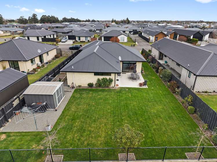 23 Redhaven Rise Netherby_34