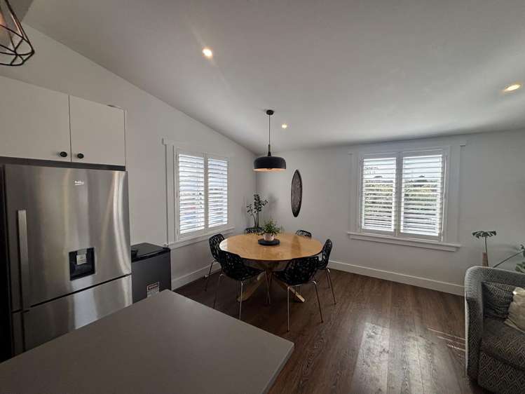 B/2 Neil Avenue Te Atatu Peninsula_3