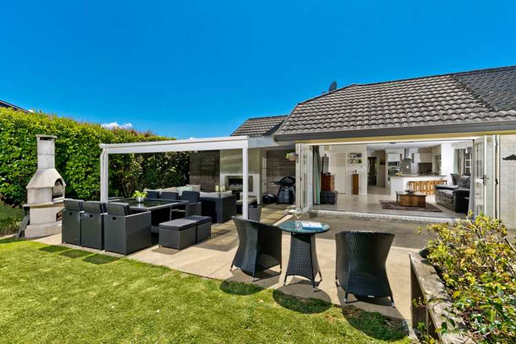 5 Kimberly Grove Greenhithe_8