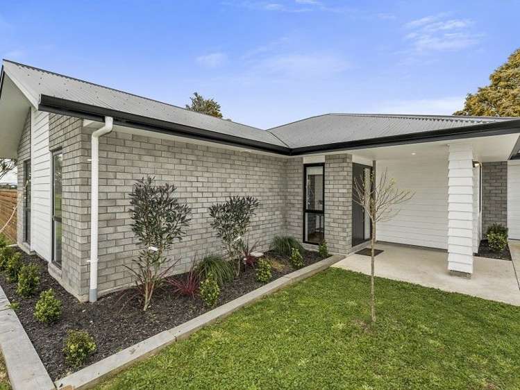 1/11 Errol Close Burbush_19