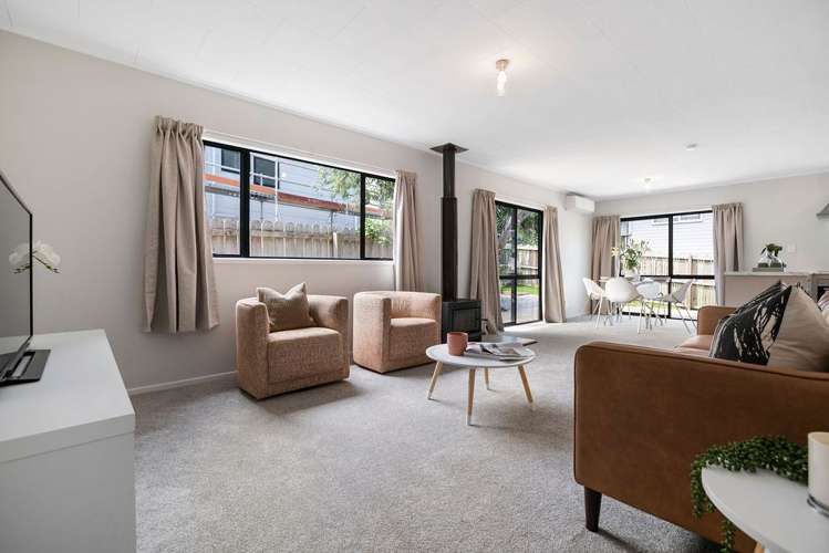 1/11 Kupari Place Totara Vale_2