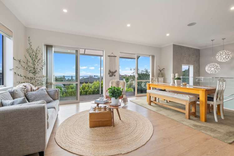 89e William Bayes Place Red Beach_5