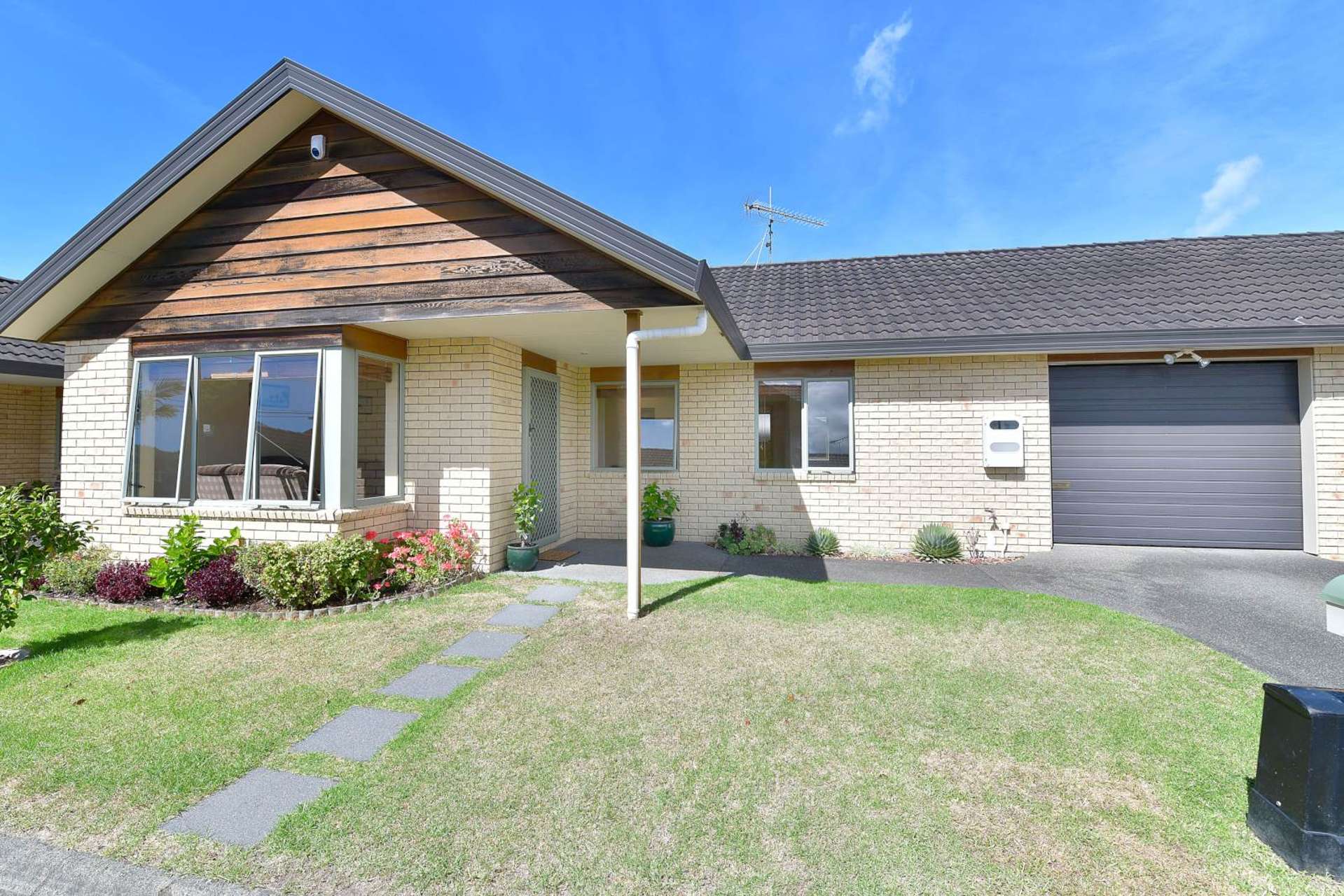 15/262 Centreway Road Orewa_0