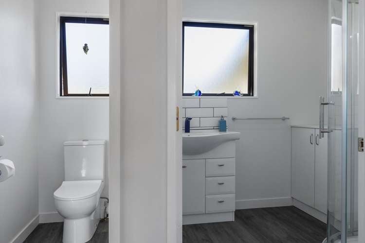 11 Whitecaps Place Hihi_16