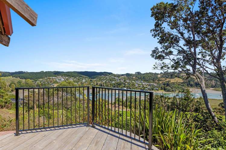 90 Cedar Terrace Stanmore Bay_17