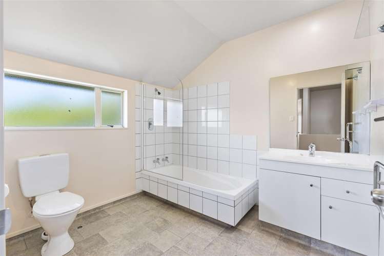 2/146 Derby Street Westport_13