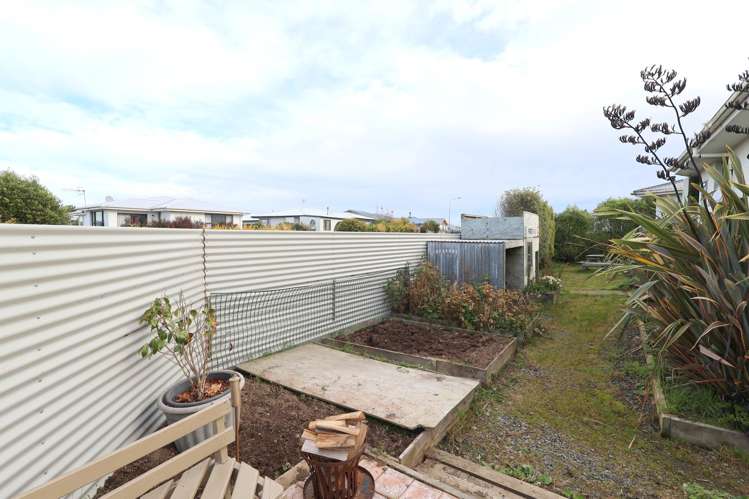 2 Dundee Street Strathern_25