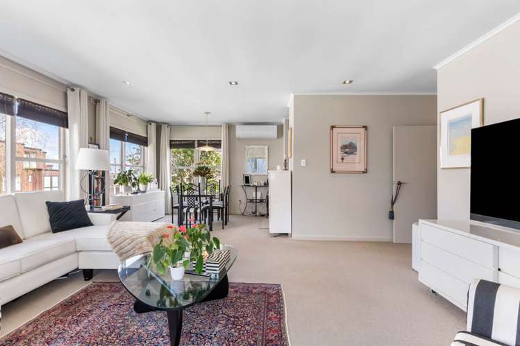 4/36 Clonbern Road Remuera_10