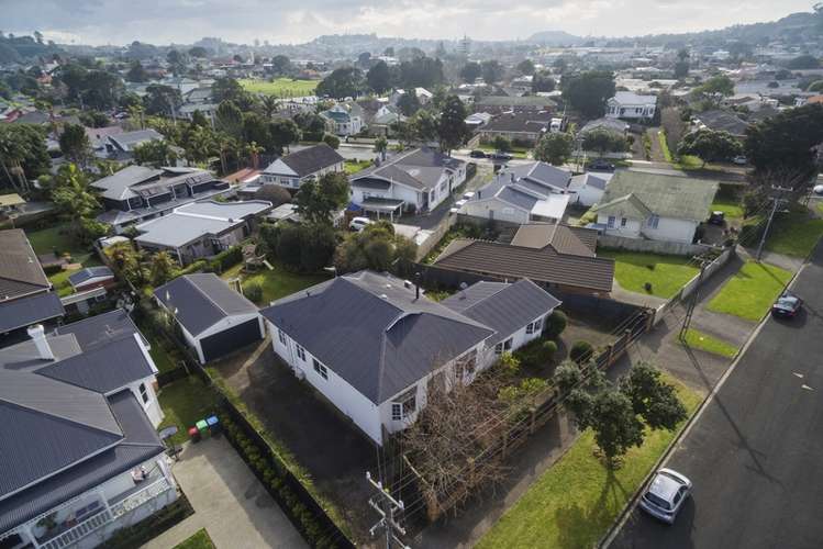 54 Forbes Street Onehunga_16
