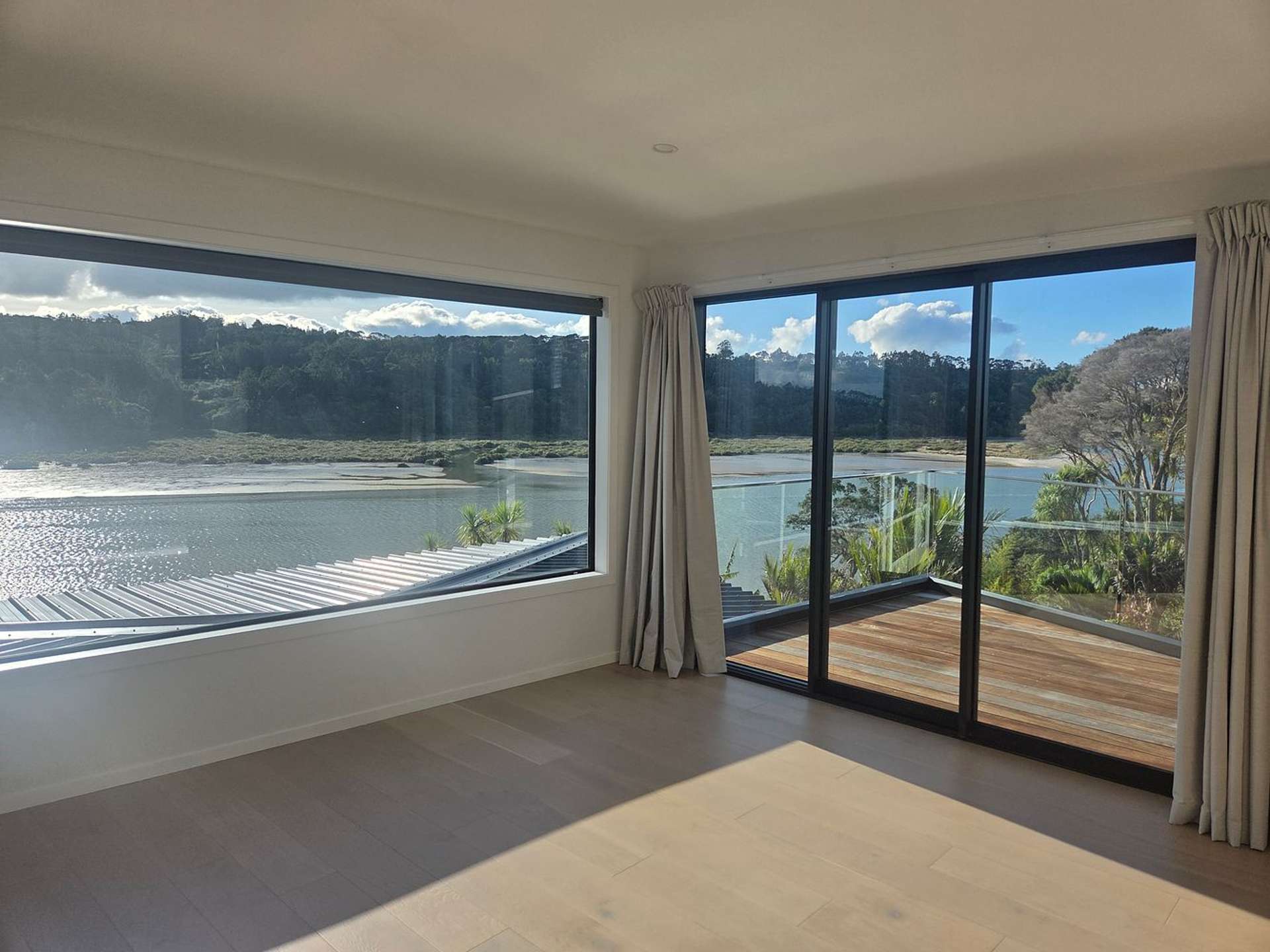 11B Okura River Road Okura_0