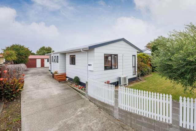 Three bedroom gem with large garaging