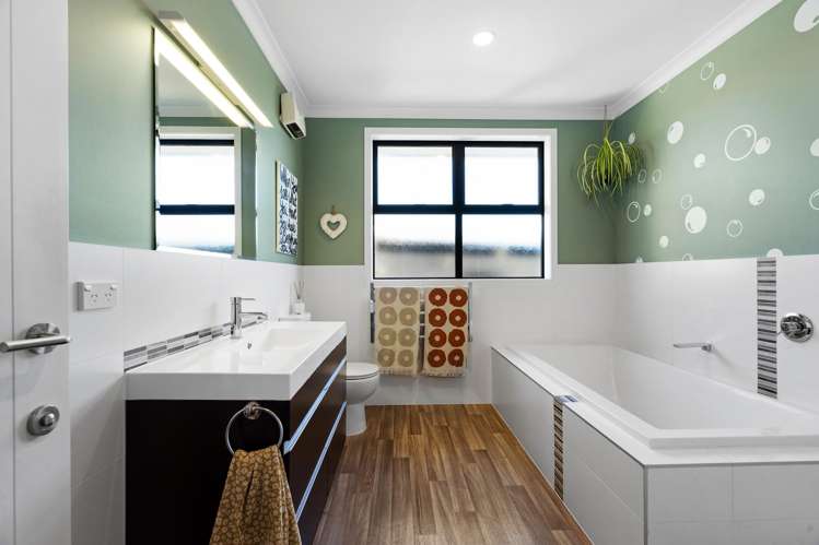 28 Reynolds Road Havelock North_12