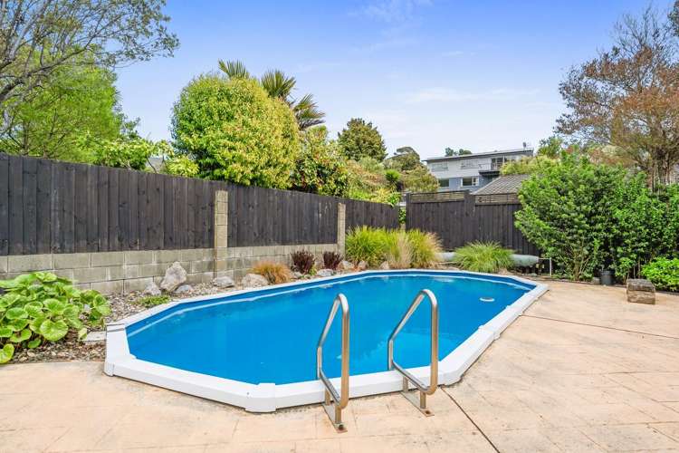 38 Churchill Avenue Richmond_27