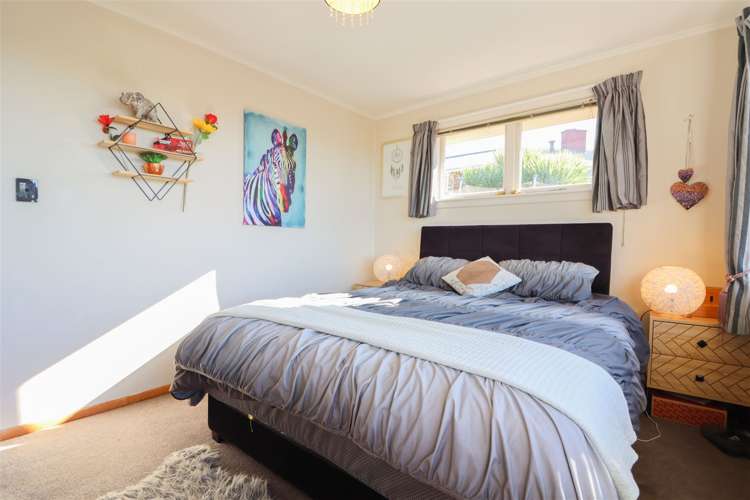 10 Eversley Street Waimataitai_12