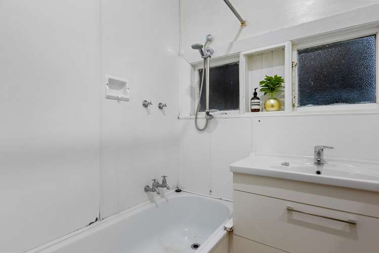 1/13 Lansbury Avenue Strowan_8