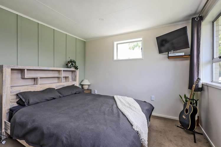 2 Murdoch Place Raureka_14