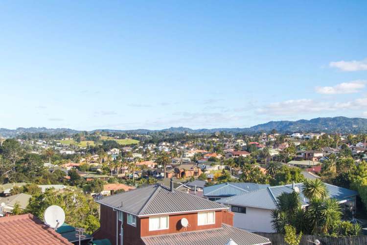 8 Tirohunga Drive Henderson_19