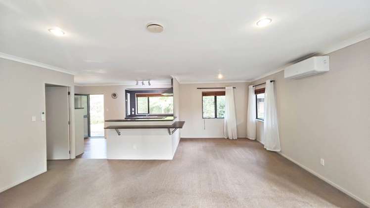 Topliss Drive Northcross_1