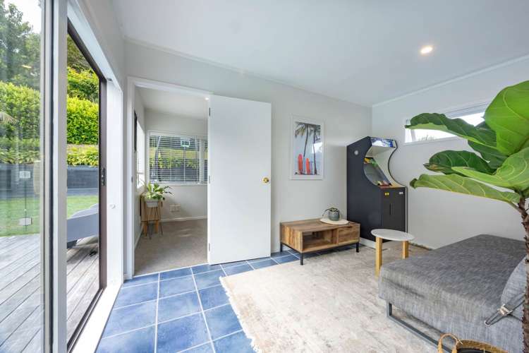 82 Daffodil Street Titirangi_12