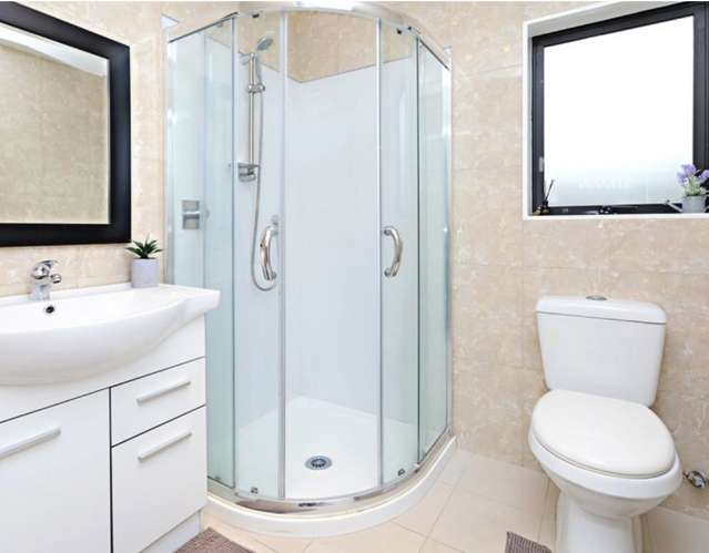 10 John Broad Place Flat Bush_4