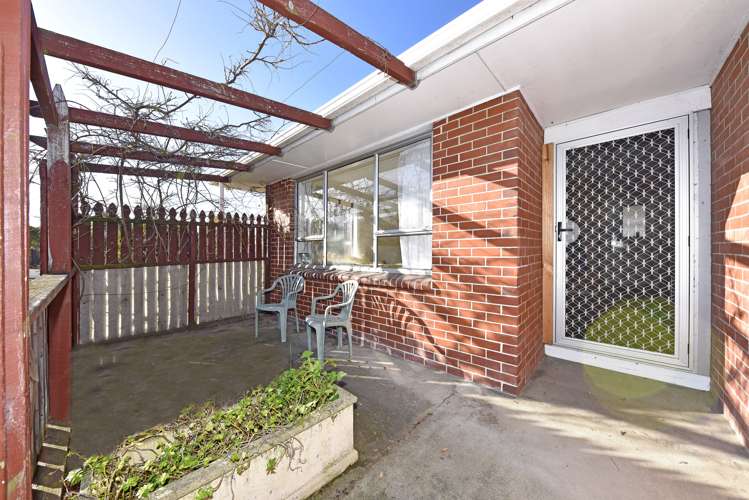 172 Shortland Street Aranui_1