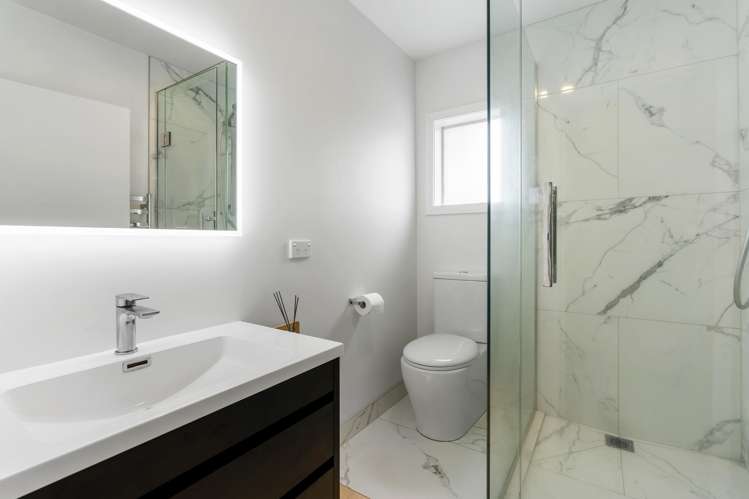 2 Grove Road Devonport_15