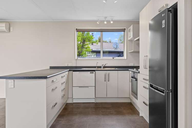 23 Kereru Street Two Mile Bay_7