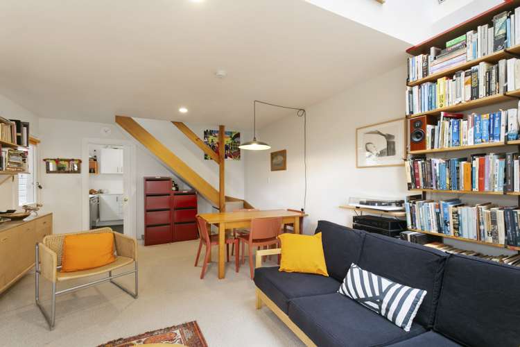 24 Hargreaves Street Mount Cook_4