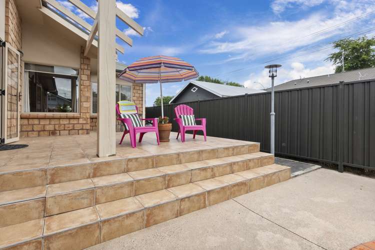 79 Clyde Street Hamilton East_12