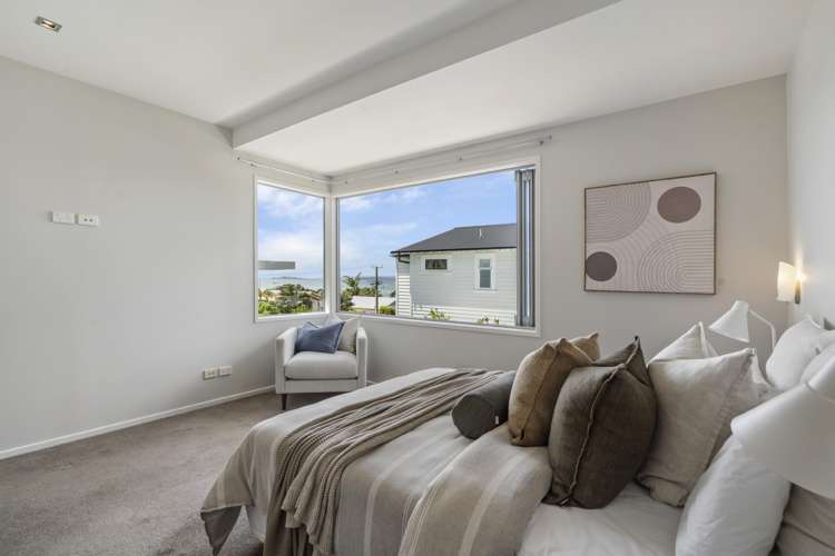 31 Merani Street Narrow Neck_21