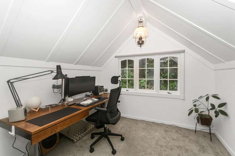 74 Scenic Drive Titirangi_11