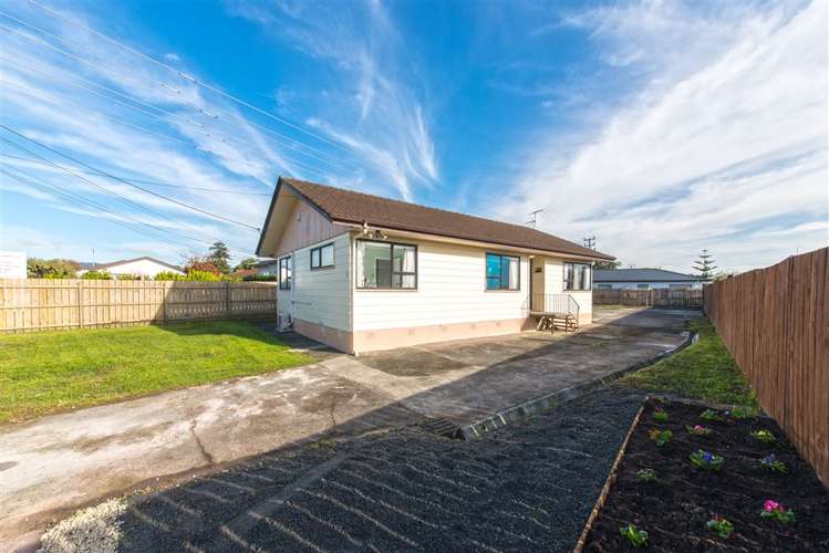 79 Bruce Mclaren Road Henderson_15