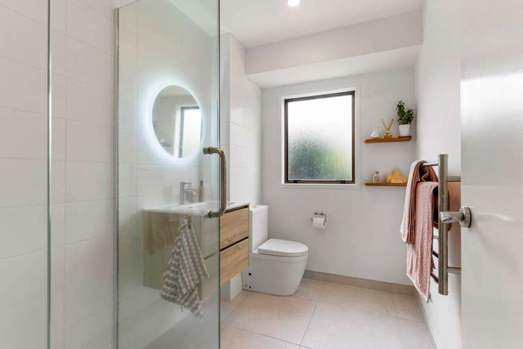 130 Aeroview Drive Beach Haven_7