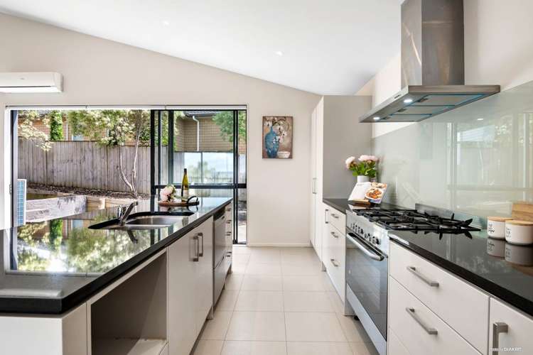 32 Leburn Crescent Flat Bush_7