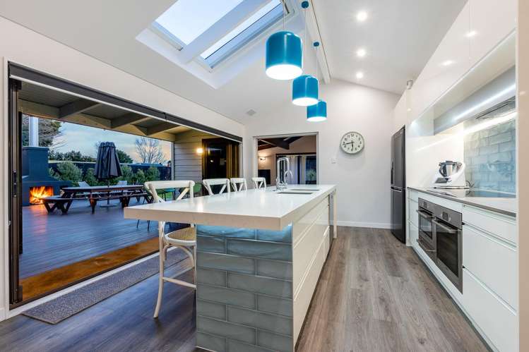 7 Kew Grove Raumati Beach_12