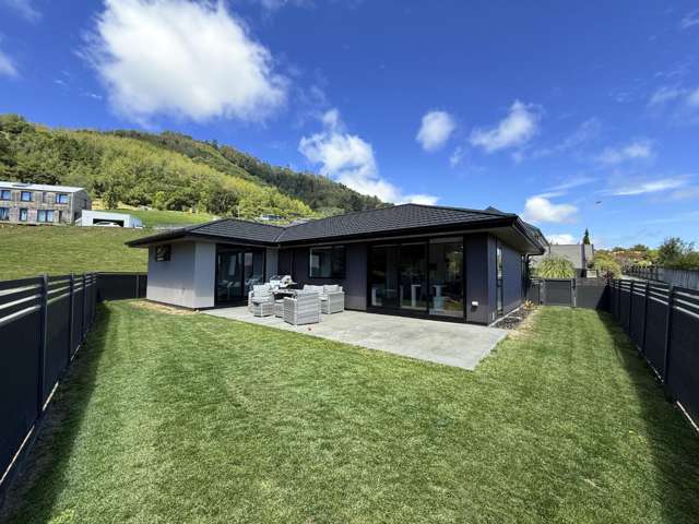 2 Crathie Place, Nelson.