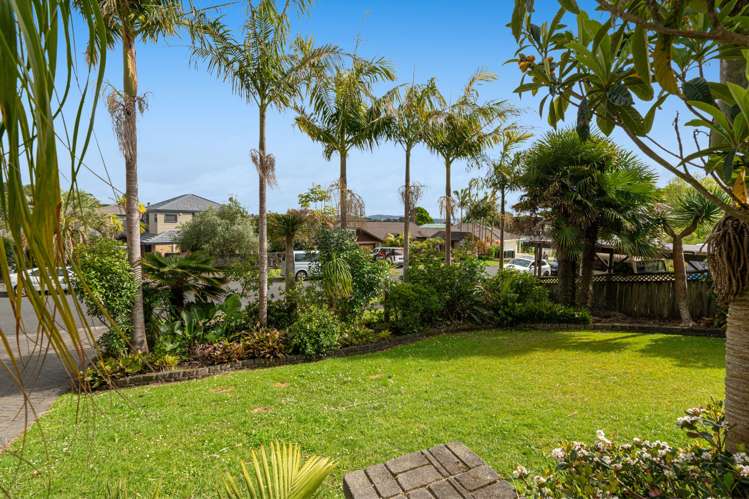 57 Esther Place Red Beach_24