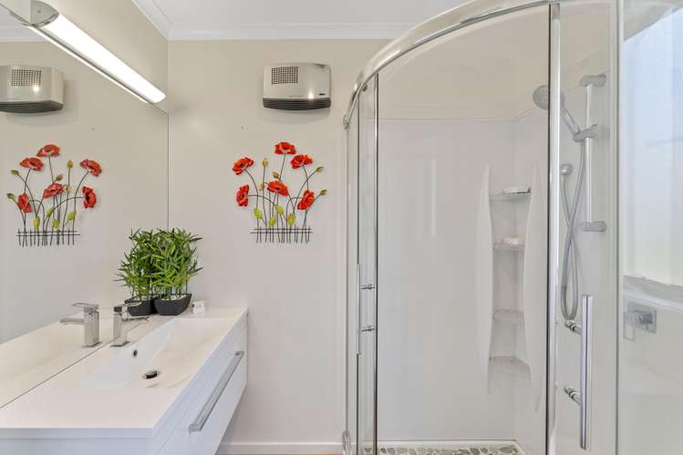 25 Wanderers Avenue Brightwater_11