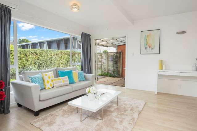 C/21a Kingsview Road Mount Eden_4