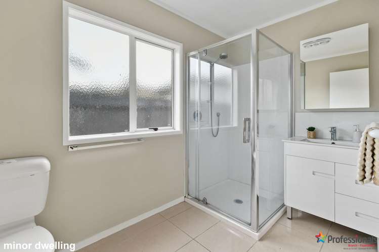 34 Convair Crescent Mangere_13