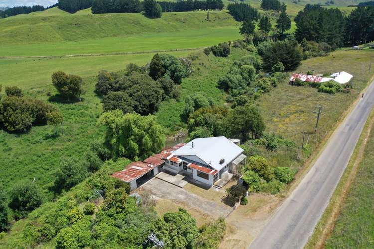 79 Thompsons Road Pahiatua_16