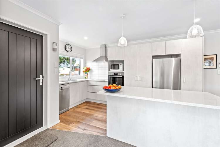 1 Waitaha Close Orewa_5