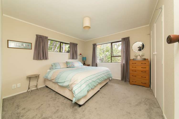 23 Longfellow Parade Glen Eden_4