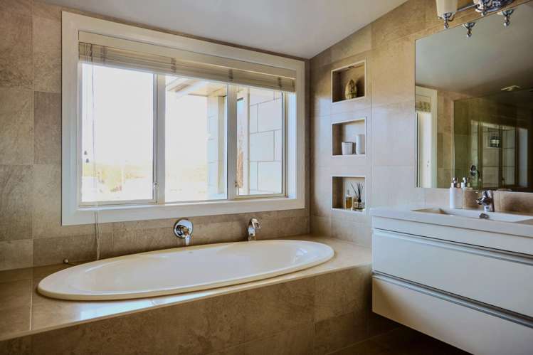 1 Edgecumbe Road Tauranga Central_18