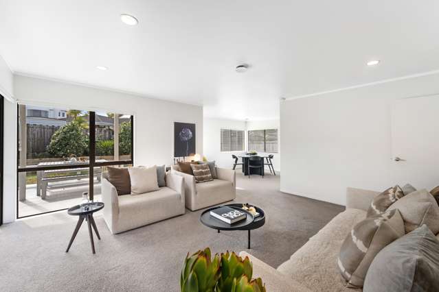7 Pinewood Grove Botany Downs_4