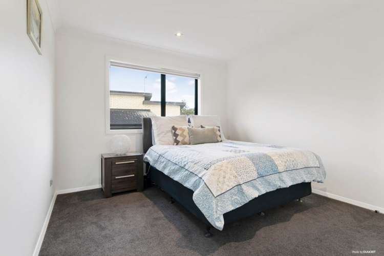 11 Silvana Drive Flat Bush_27