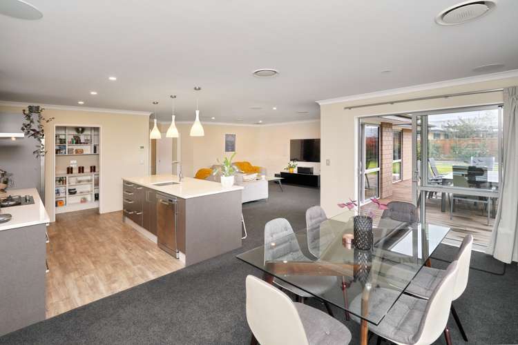 74 Hungerford Drive Rolleston_2