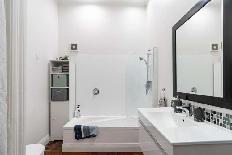 489 Adelaide Road Berhampore_17