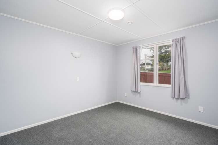 61 Castor Crescent Cannons Creek_8