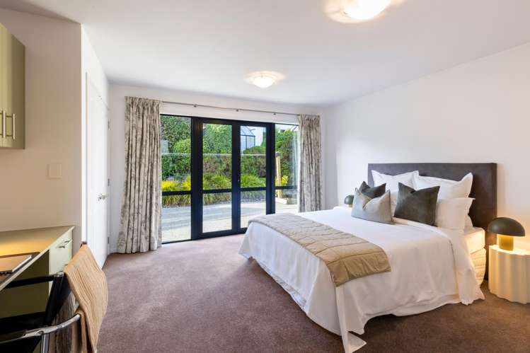 660 Peninsula Road Kelvin Heights_15
